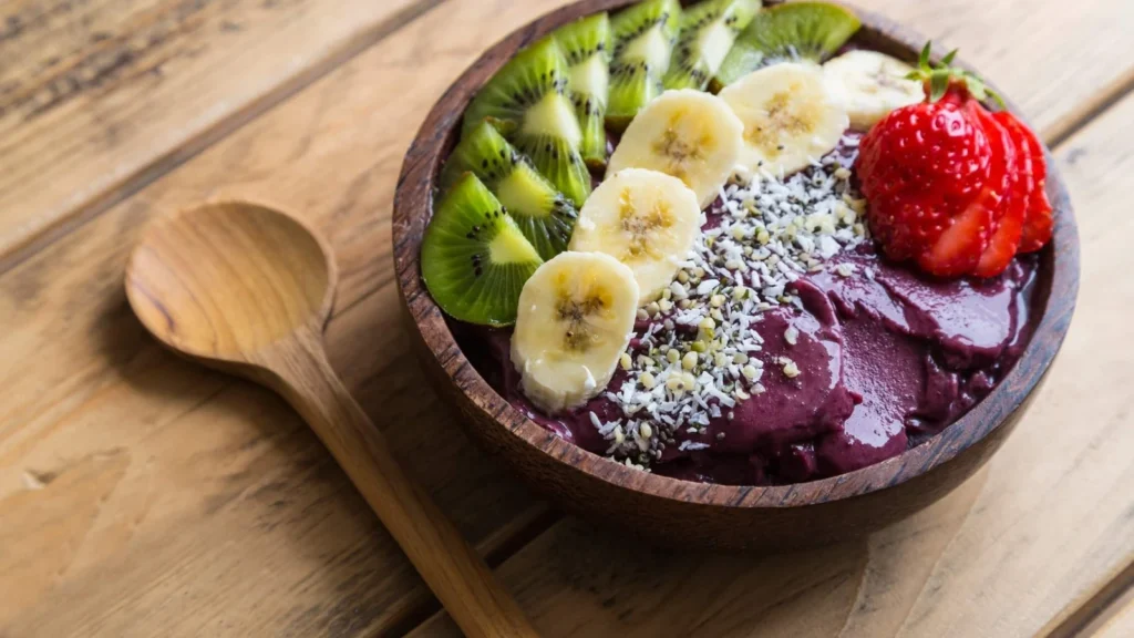 Cinco formas de incluir açaí em uma rotina equilibrada