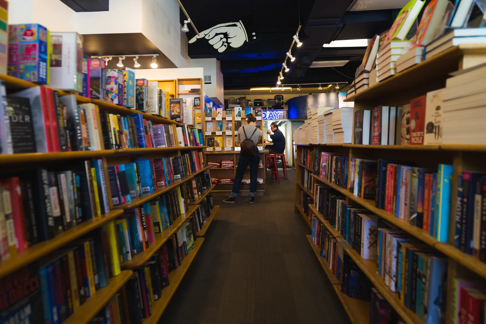 Livrarias e cafés revelam uma nova perspectiva em Washington DC
